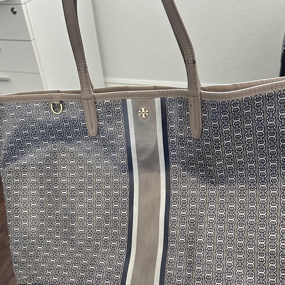 Tory Burch Handbags - Tory Burch Patterned Blue and Brown Tote